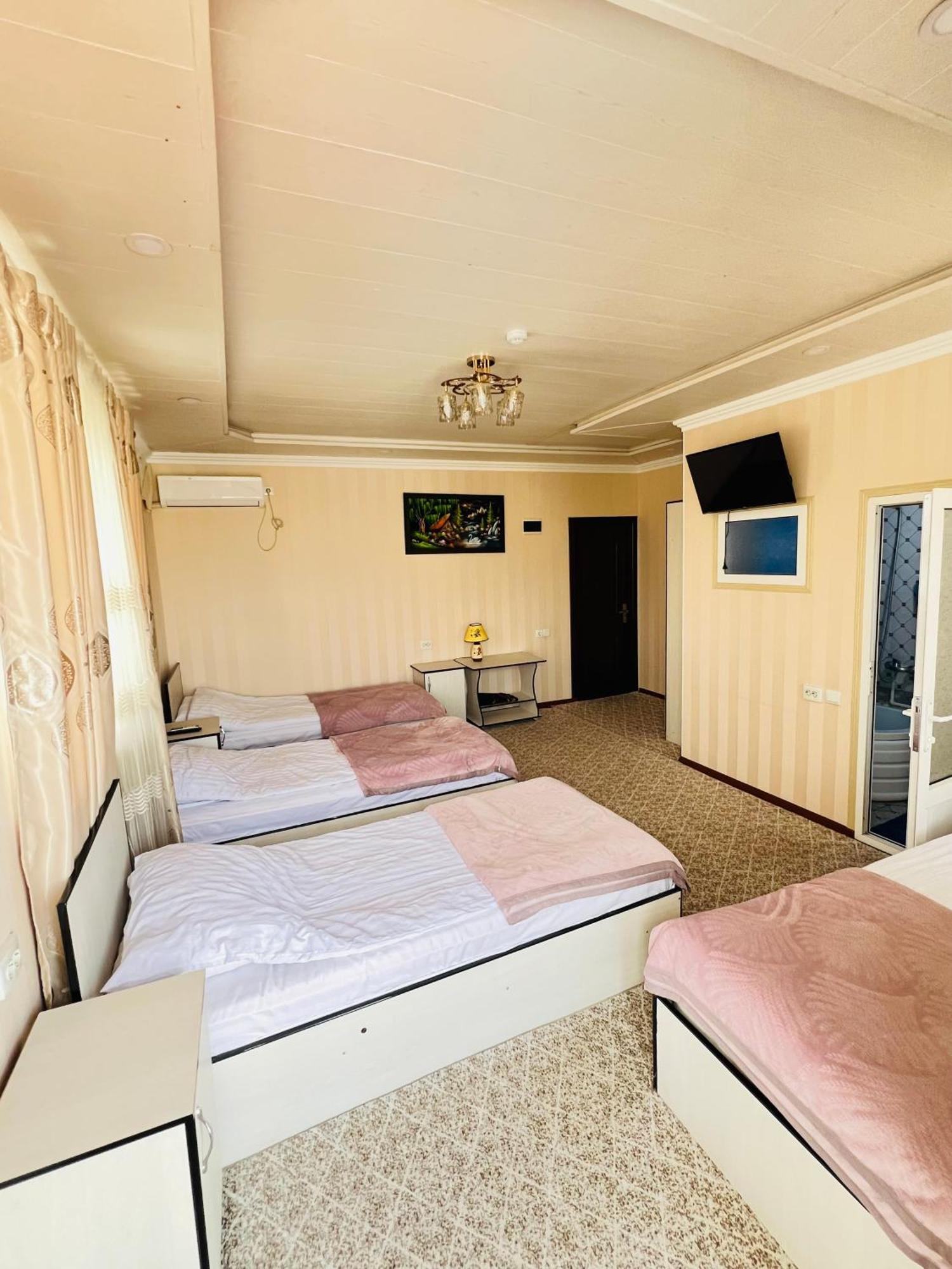 Hotel Zarafshon Panjakent Esterno foto